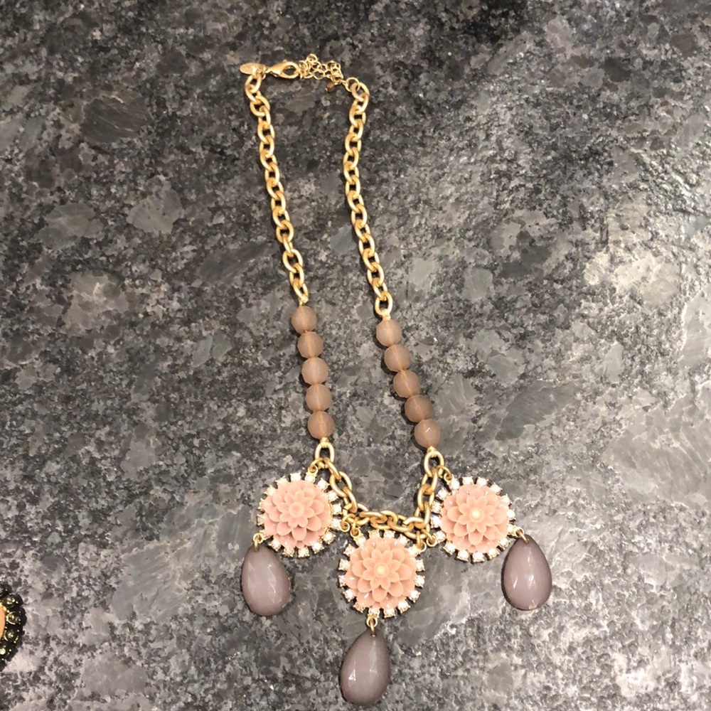 Statement necklace